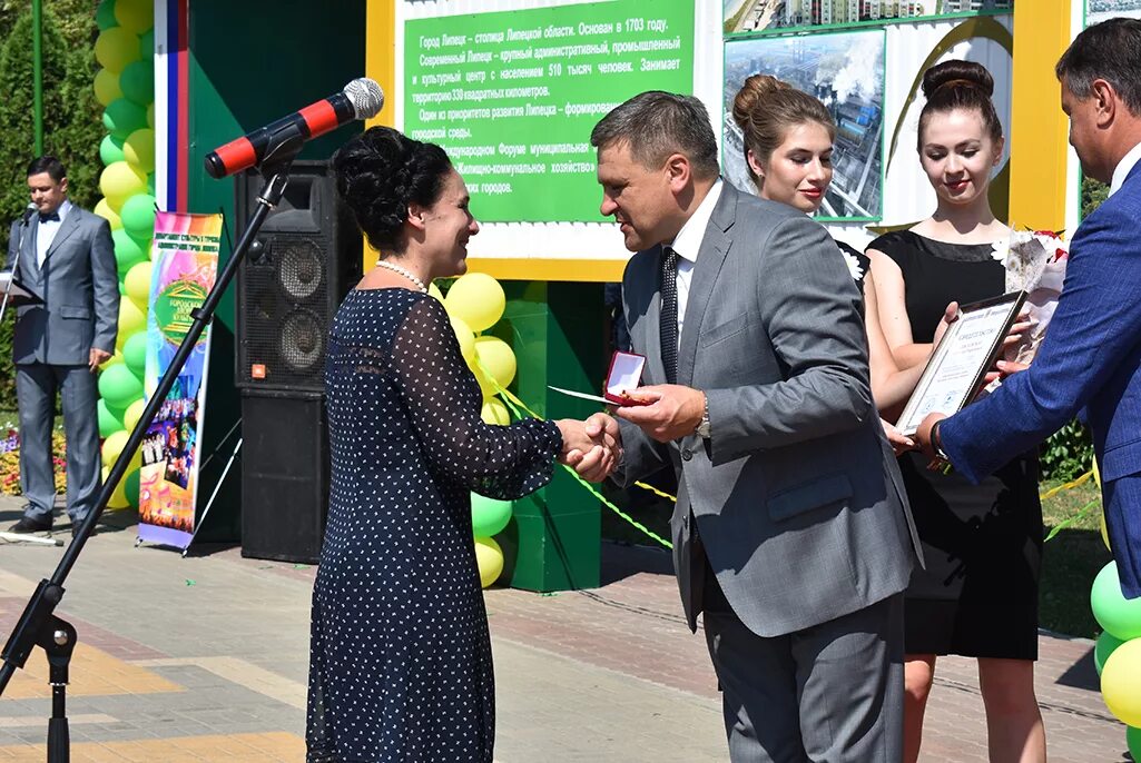 дк новолипецкий липецк. данковцев евгений сергеевич. в липецке открывают. памятник василию лановому в липецке. в липецке открывают.