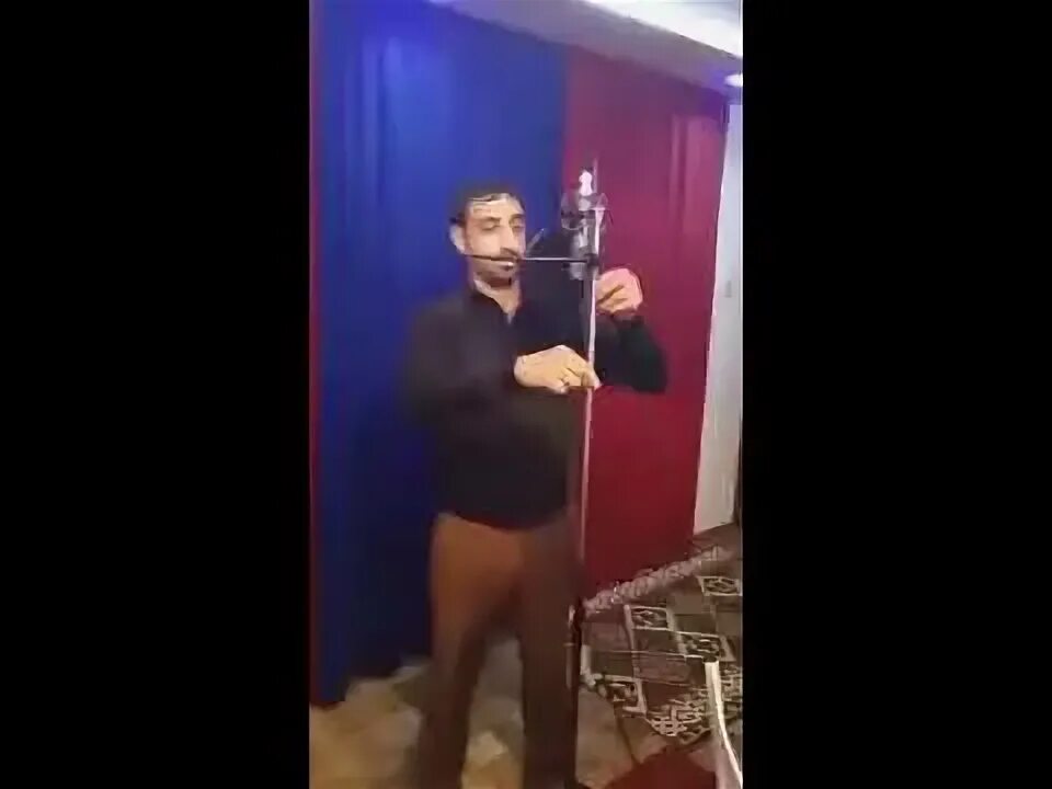 Базик плащун. Виджай плащун. Цыганские песни плащун. Фото виджай плащун. Цыгане 2023.