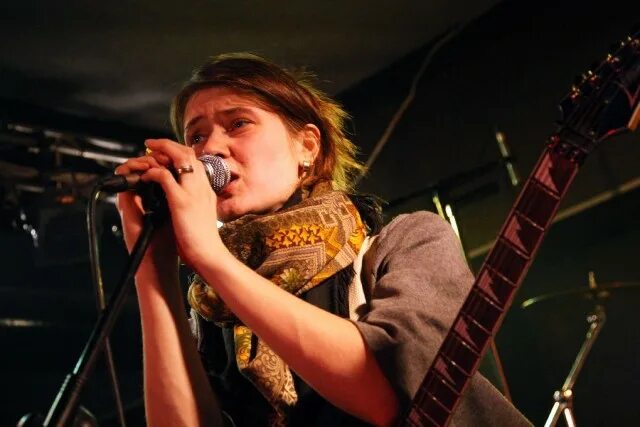 группа бумажный. бумажные города исполнитель. группа бумажный. бумажные города группа. минус 18 группа.