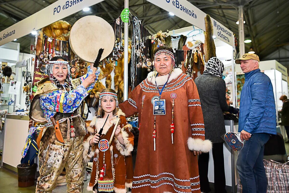 Выставка народов севера в москве. Выставка народов севера. Ярмарка «сокровища народов севера 2020». Выставка северных народов. Выставка народов севера.