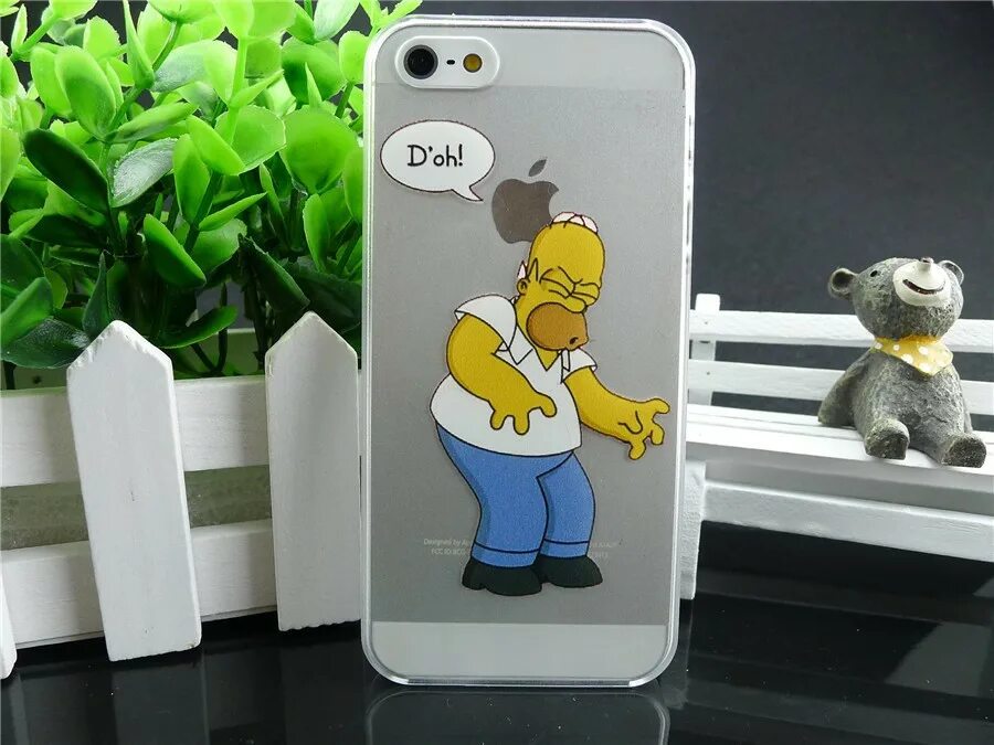 Чехол на айфон 4. Чехол KAWS 6s симпсон. Чехлы на iphone 4 4s Bershka. Чехол iphone 6s симпсоны. Чехол на айфон 5.