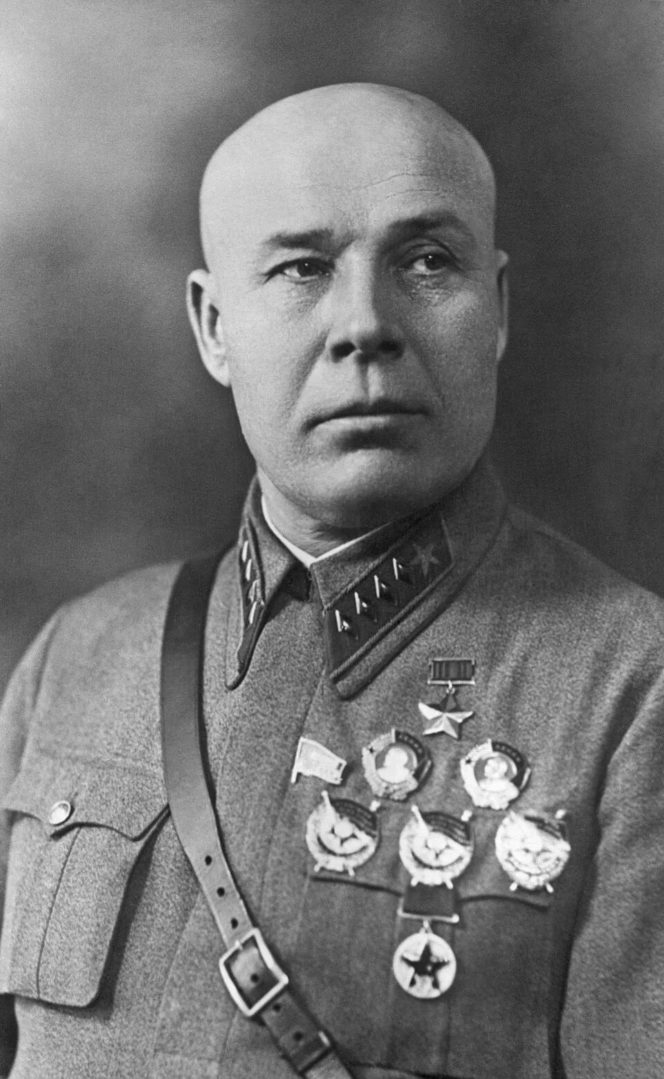 Нарком тимошенко. Тимошенко семён константинович (1895-1970). тимошенко маршал советского союза. маршал тимошенко 1941. маршал тимошенко семён константинович.