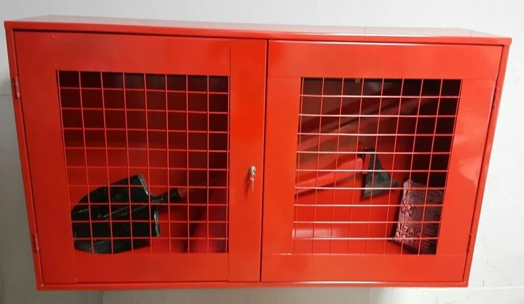 щит пожарный щп-101. щит пожарный закрытый металлический с сеткой 1200 700 300. щит пожарный щпо-м разборный 1250*1100 (без комплекта). щит пожарный щпз металлический (гзичс-11144). пожарный щит оп-5.