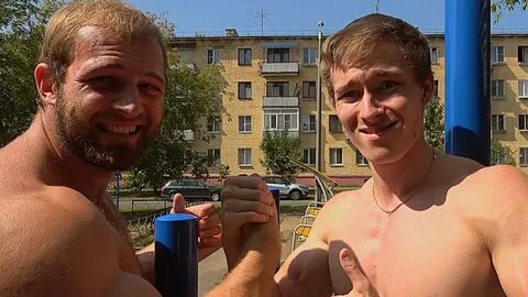 Бицепс смаева