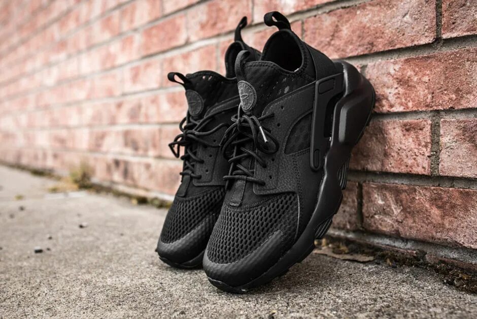 Кроссовки air huarache. Nike Air Huarache Ultra Triple Black. Кроссовки Nike Air Huarache Ultra br Triple Black. Nike Air Huarache Ultra Black. Nike Air Huarache Run Ultra.