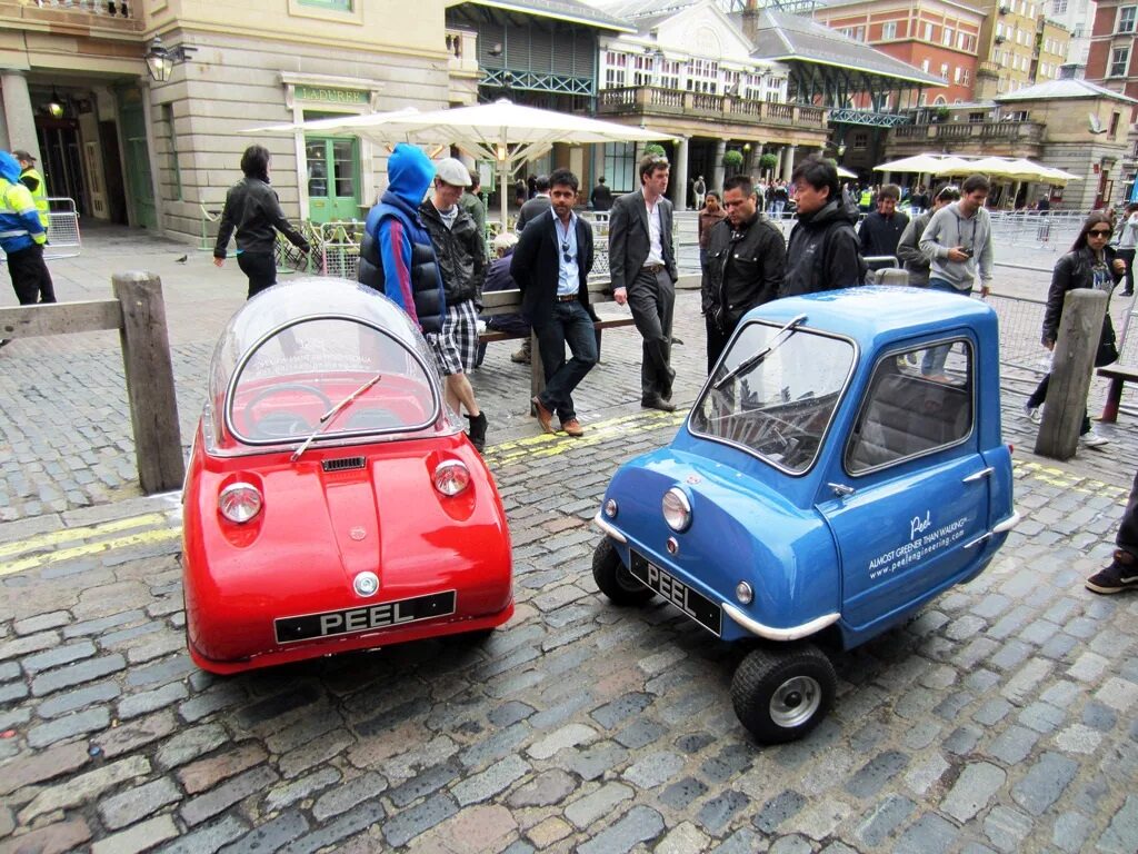 смешные автомобили. фотки смешных машин. Peel p50 top gear. необычные машины. забавные машинки.