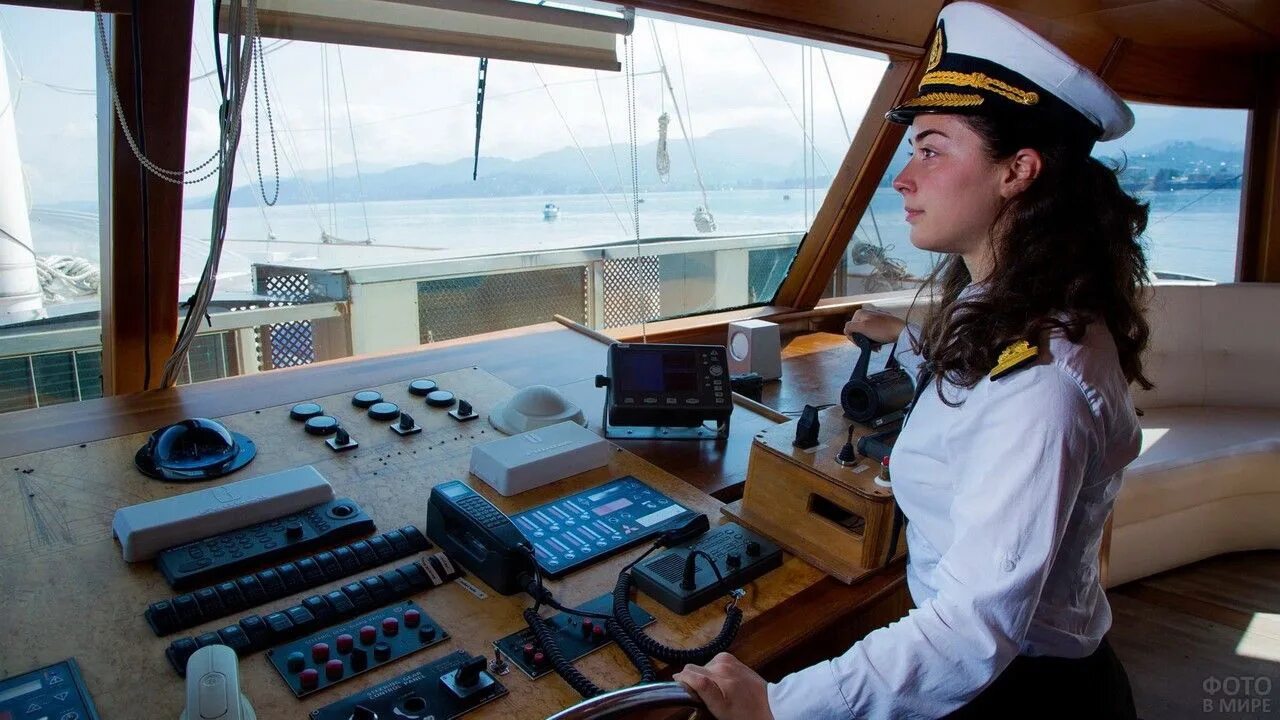 Кейт Маккей Капитан корабля. Штурман судоводитель. Штурман на корабле. Фотосессия на корабле.