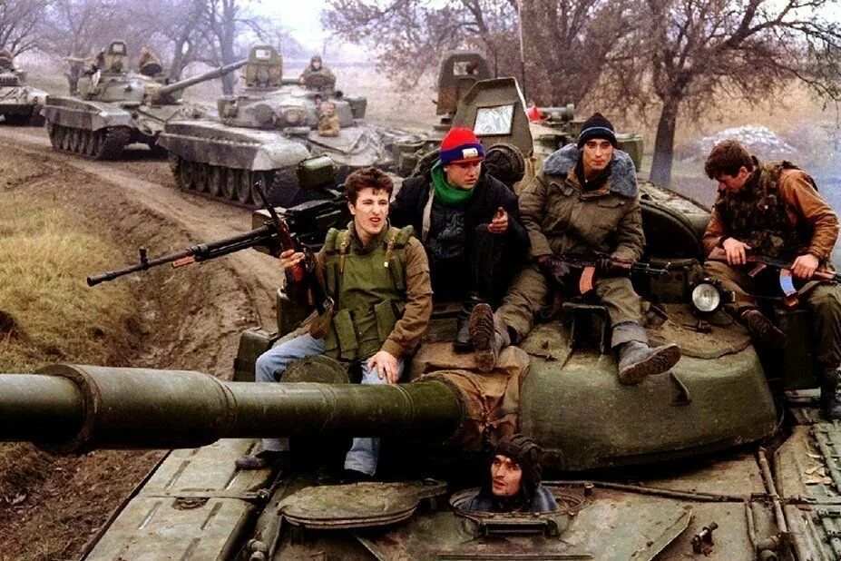 Т-72 Грозный 1995. Чечня Грозный 1995 танки. Т-72 ЧРИ. От 1 июля 1996 г