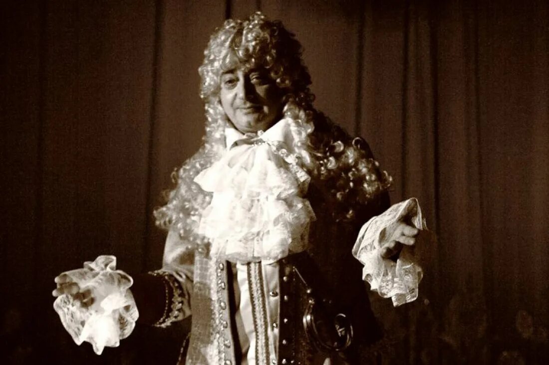 Мольер кабала святош. Кабала святош малый театр. Мольер. Мольер малый театр. Мнимый больной спектакль малый театр.