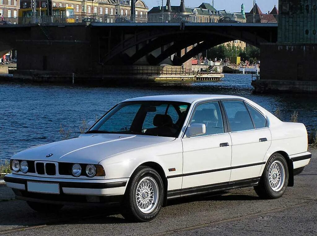 Новая е34. BMW e34 Сток. BMW е34 520i. BMW 5 e34. BMW 525 e34.