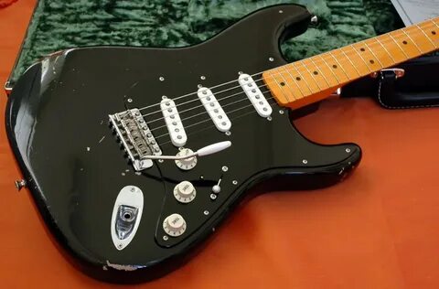 Fender black