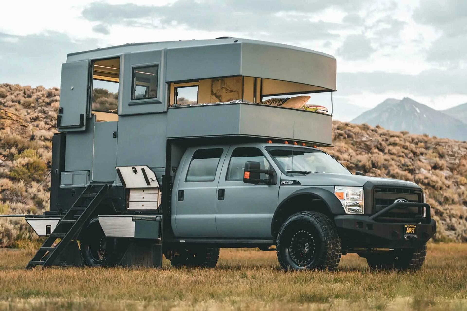 Дом на пикап. Ford f 150 Camper 4x4. Ford f550 автодом. Ford f350 автодом. Форд ф 350 автодом.