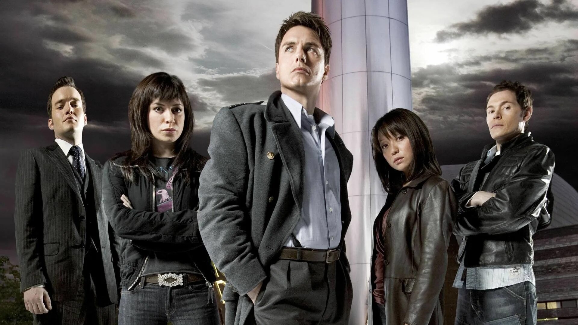 Торчвуд 2006. Торчвуд сериал доктор. торчвуд ванесса. торчвуд команда. охотники за чужими сериал.