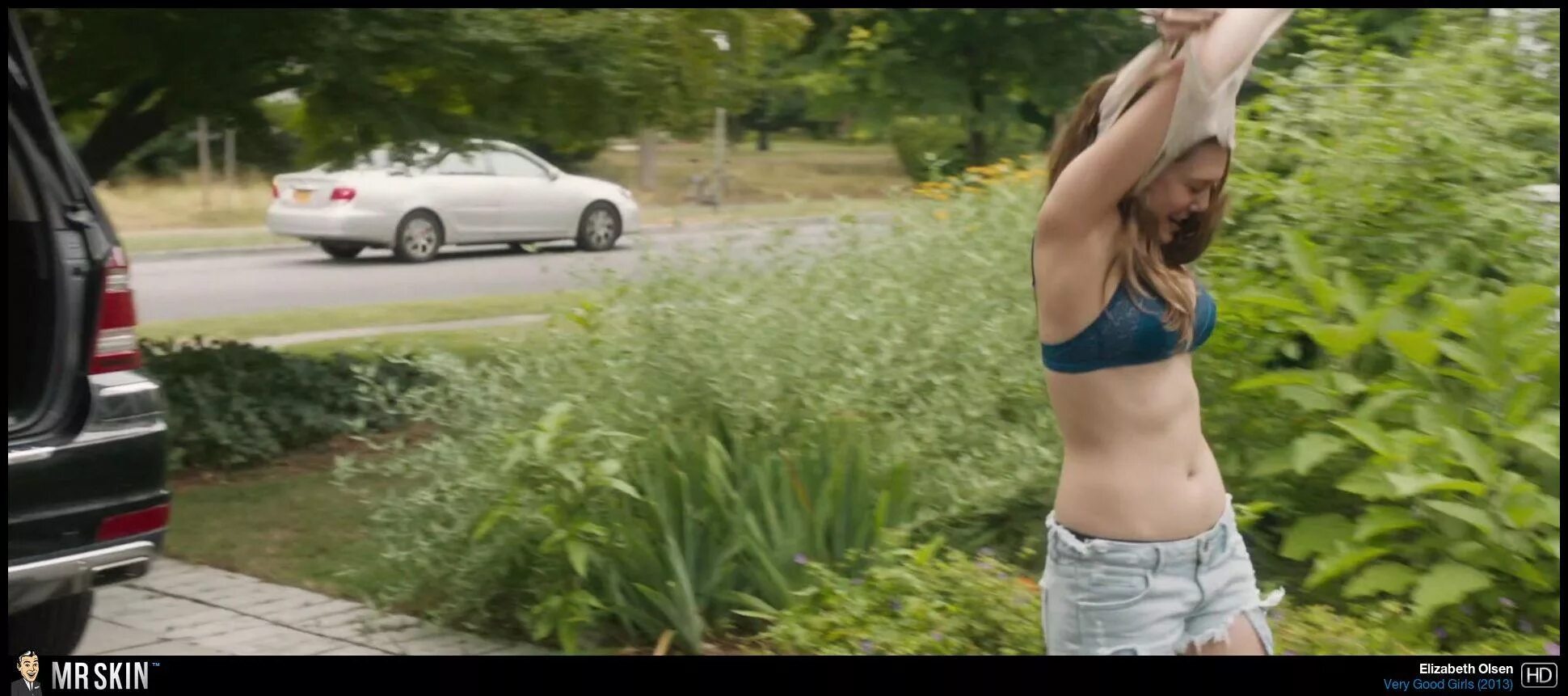 Медовый месяц фильм 2018 эбби. Элизабет олсен олдбой. Олсен +18. Элизабет олсен фотосессии. Элизабет олсен в трусах в фильме.