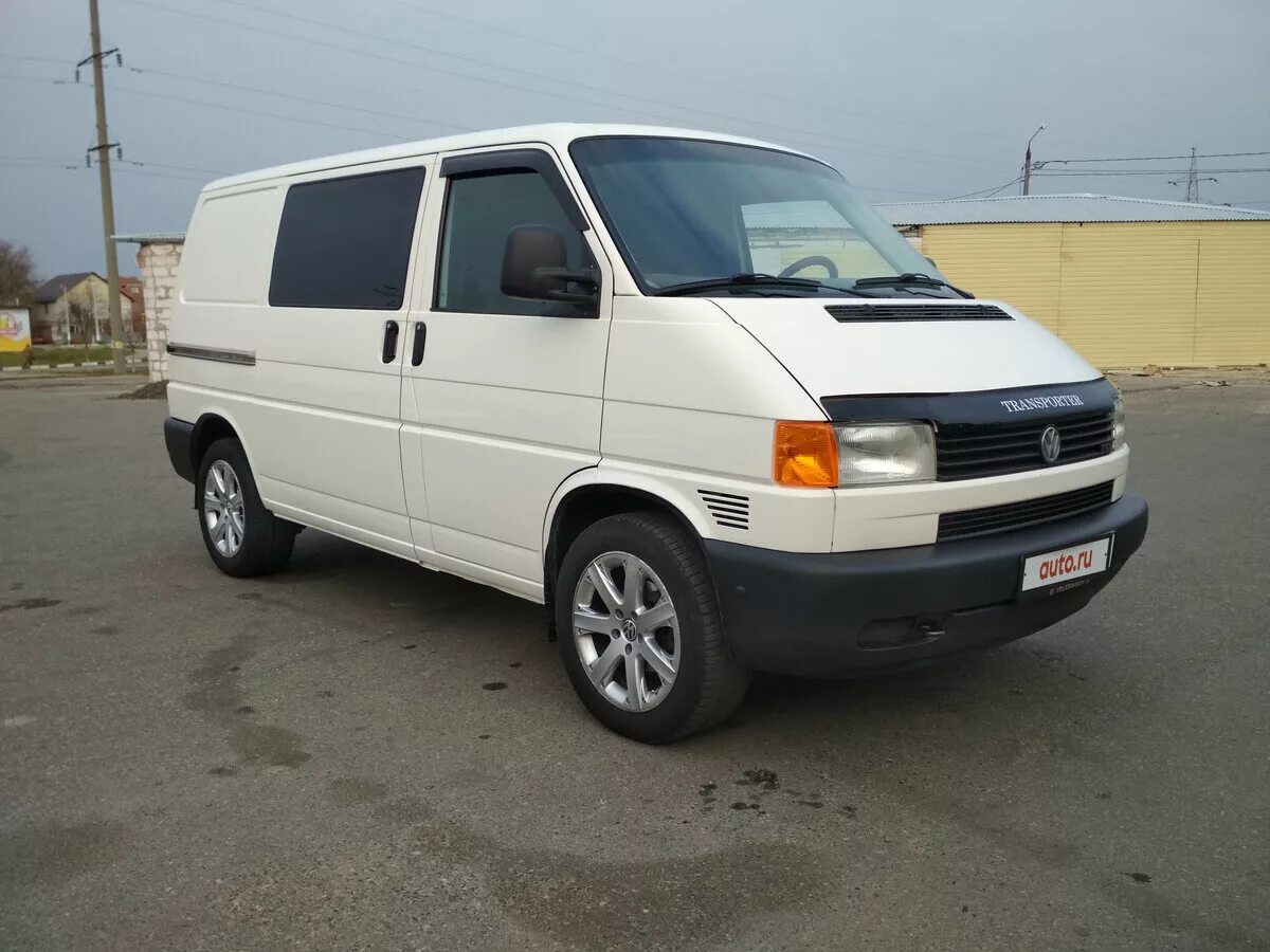 Купить фольксваген дизель в белоруссии. Volkswagen Transporter t4 белый. Volkswagen t4 2002. Фольксваген транспортёр т4 Грузопассажирский. Т4 Фольксваген 2.5 дизель.