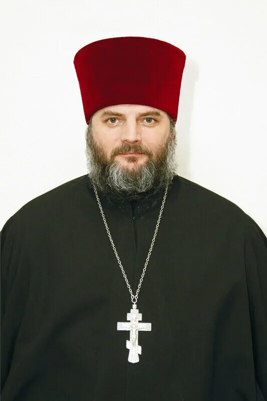 Otets oleg. Отец олег блогер. Храм михаила архангела село старое чекурское татарстан. Олег орешкин протоиерей. Протоиерей олег шерышев.