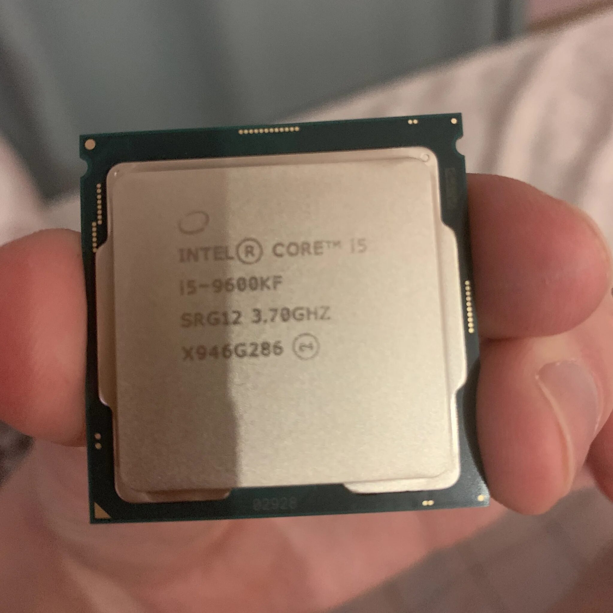 I5 9600kf. Процессор i5 9600kf. Intel Core i5 9600 OEM. Процессор Intel Core i5-9600kf.