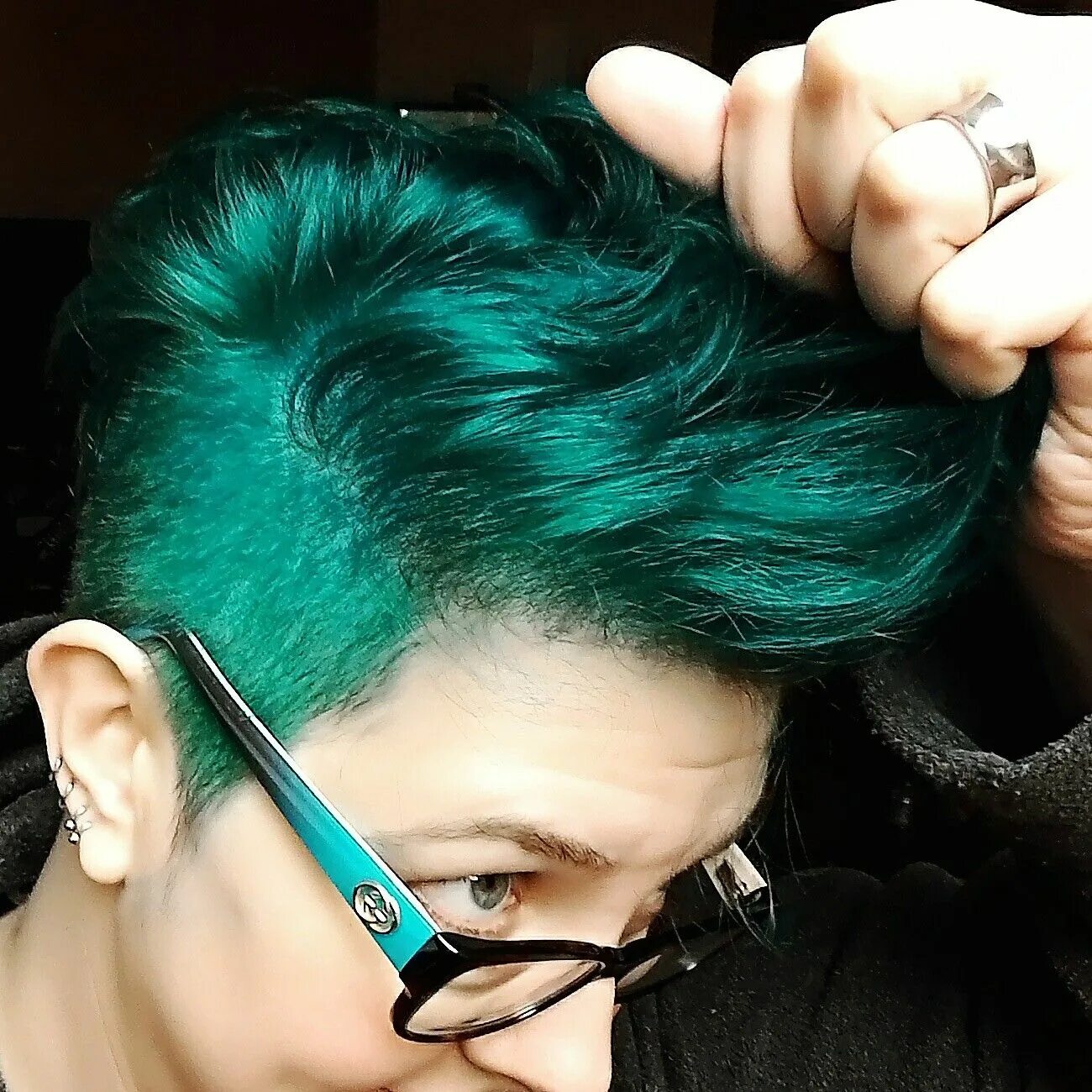 CIRCUITO FASHION Daniela Lobo Green hair dye, Green hair, Green hair colors