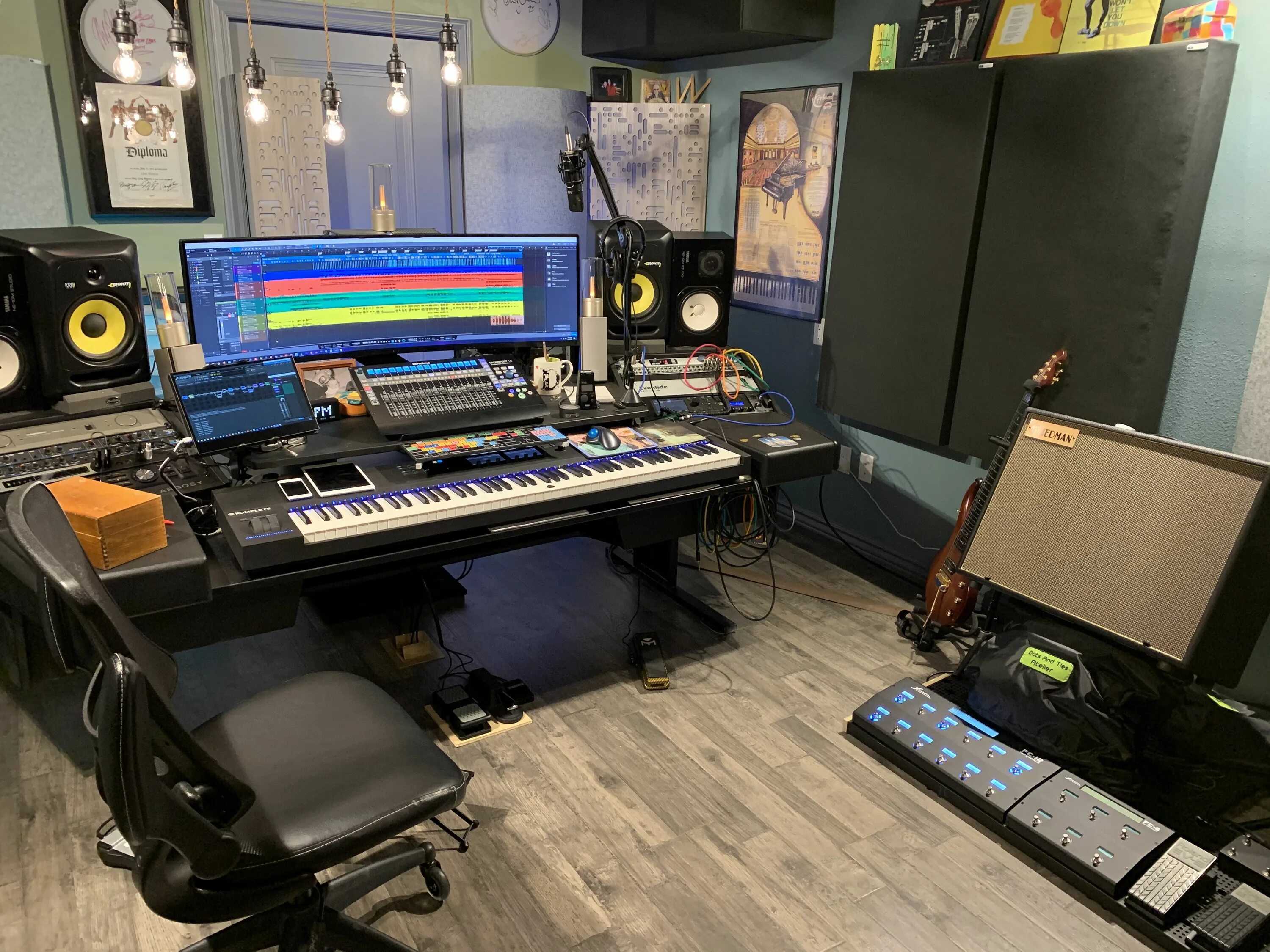 Мониторы для домашней студии. Music Room Казань. Music Studio Setup. Home Studio.