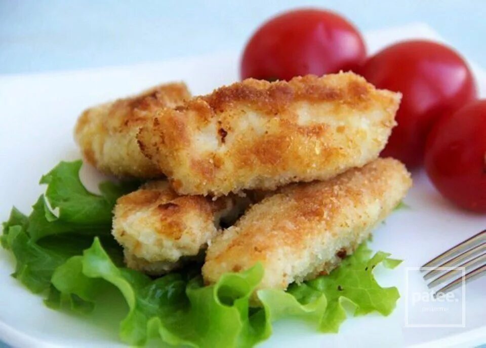 Наггетсы из куриного филе с сыром. Наггетсы из куриной грудки. домашние наггетсы из куриного филе. наггетсы куриные фото. наггетсы из куриной грудки на сковороде.