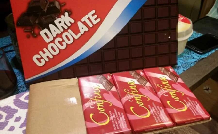 Большие шоколадки в упаковке. Шоколад милка. Шоколад милка карамель 90г. Шоколад в упаковке милка. Милка шоколад старая упаковка.