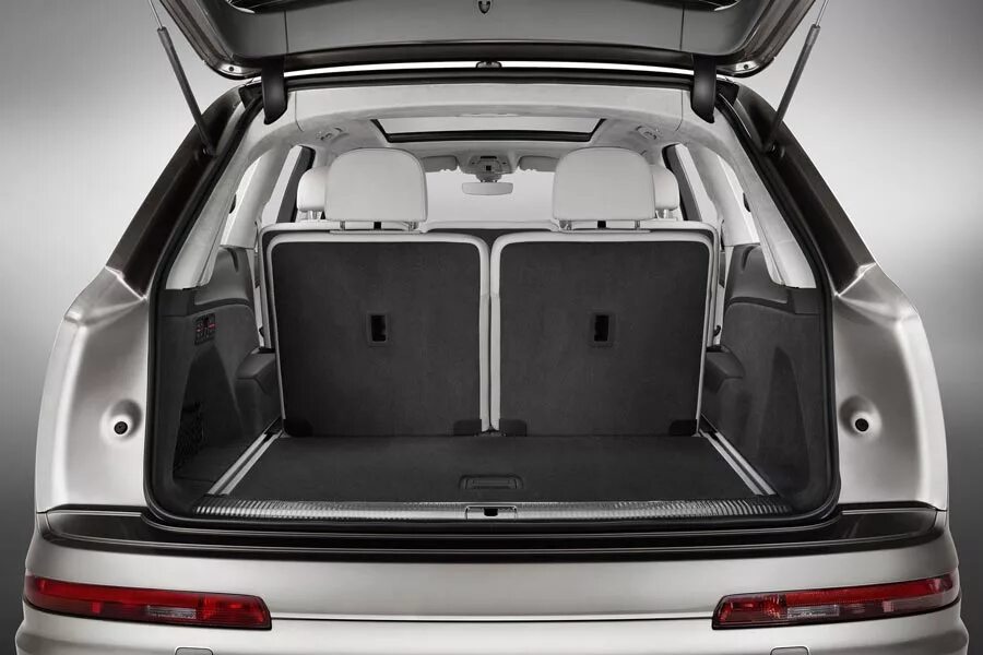Багажник q7 4l. Audi q7 багажник. багажник audi q7 4l. открытый багажник ауди q7. audi q7 2017 багажник.