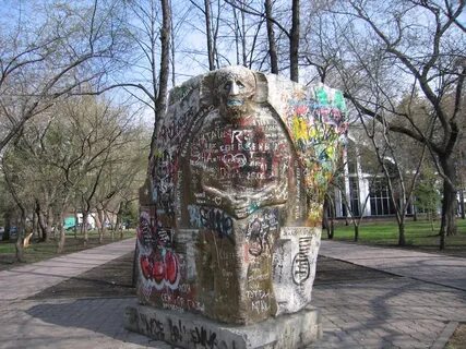 Сквер первомайском