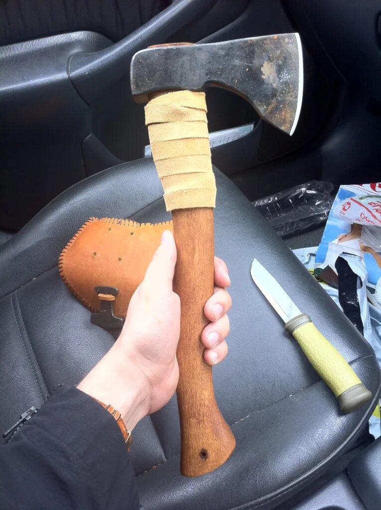 Топор. Переделанные топоры. Красивый топор. Топорище викингов. Рубка дров.