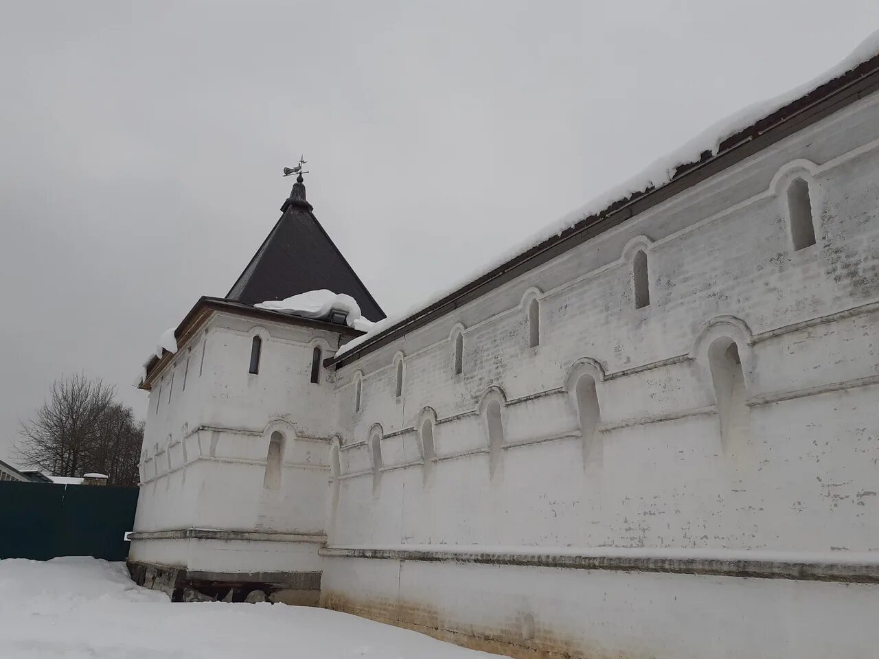 Серпуховский Кремль Соборная гора. Крепость Серпухов Кремль Серпухова. Старый Кремль Серпухов. Серпухов Кремль старые фото.