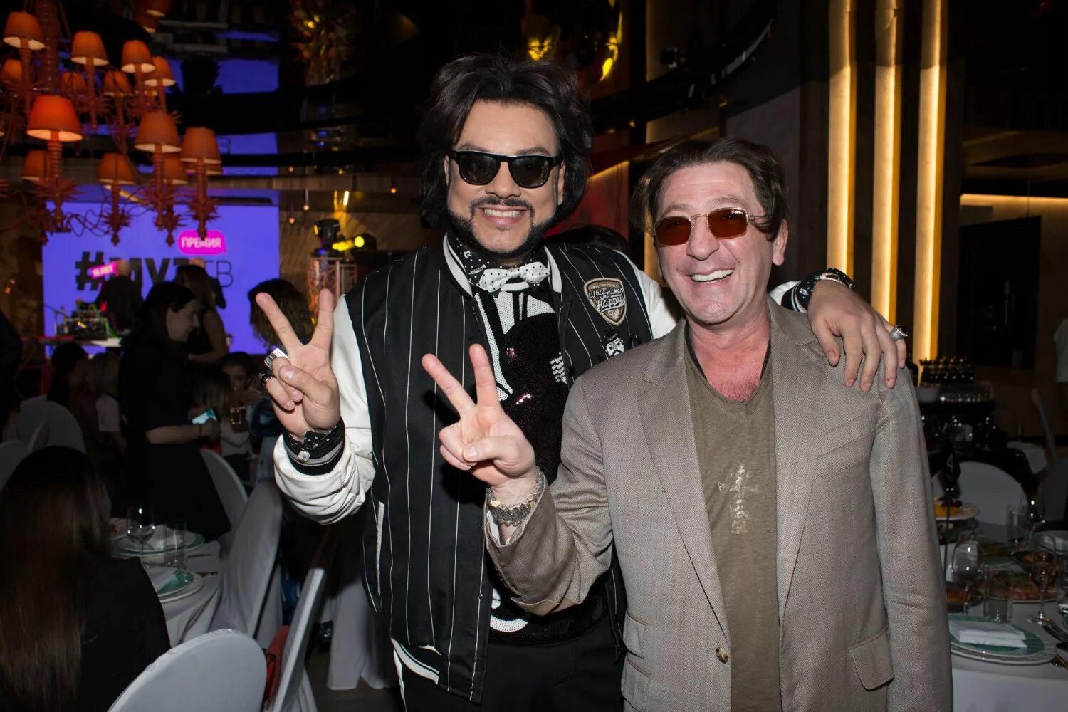 Киркоров на концерте лепса. Киркоров и лепс фото. Лепс киркоров. Лепс и киркоров. Киркоров и лепс фото.