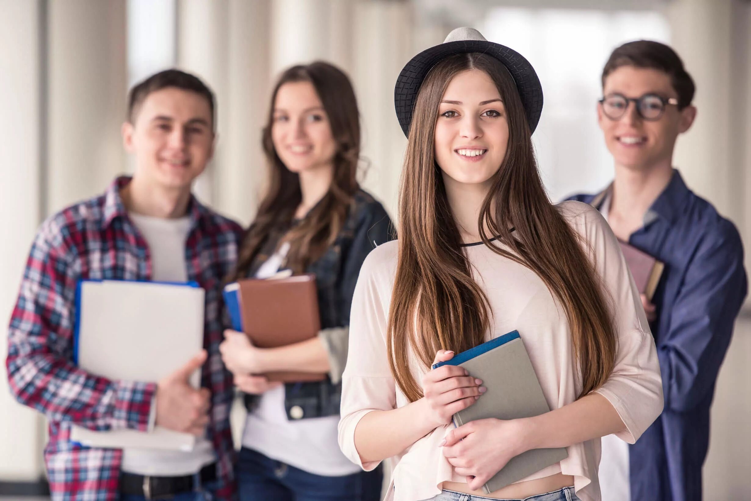 The students decided. Студенты колледжа. Учеба в вузе. Фотосессия студентов. Поступление в университет.