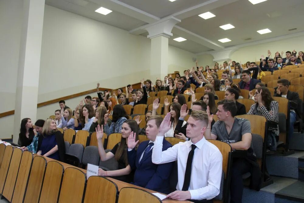 Иностранные студенты ниу белгу. Студенты ниу белгу. Герб ниу белгу. Сайт студентов белгу. Белгу студенческая.