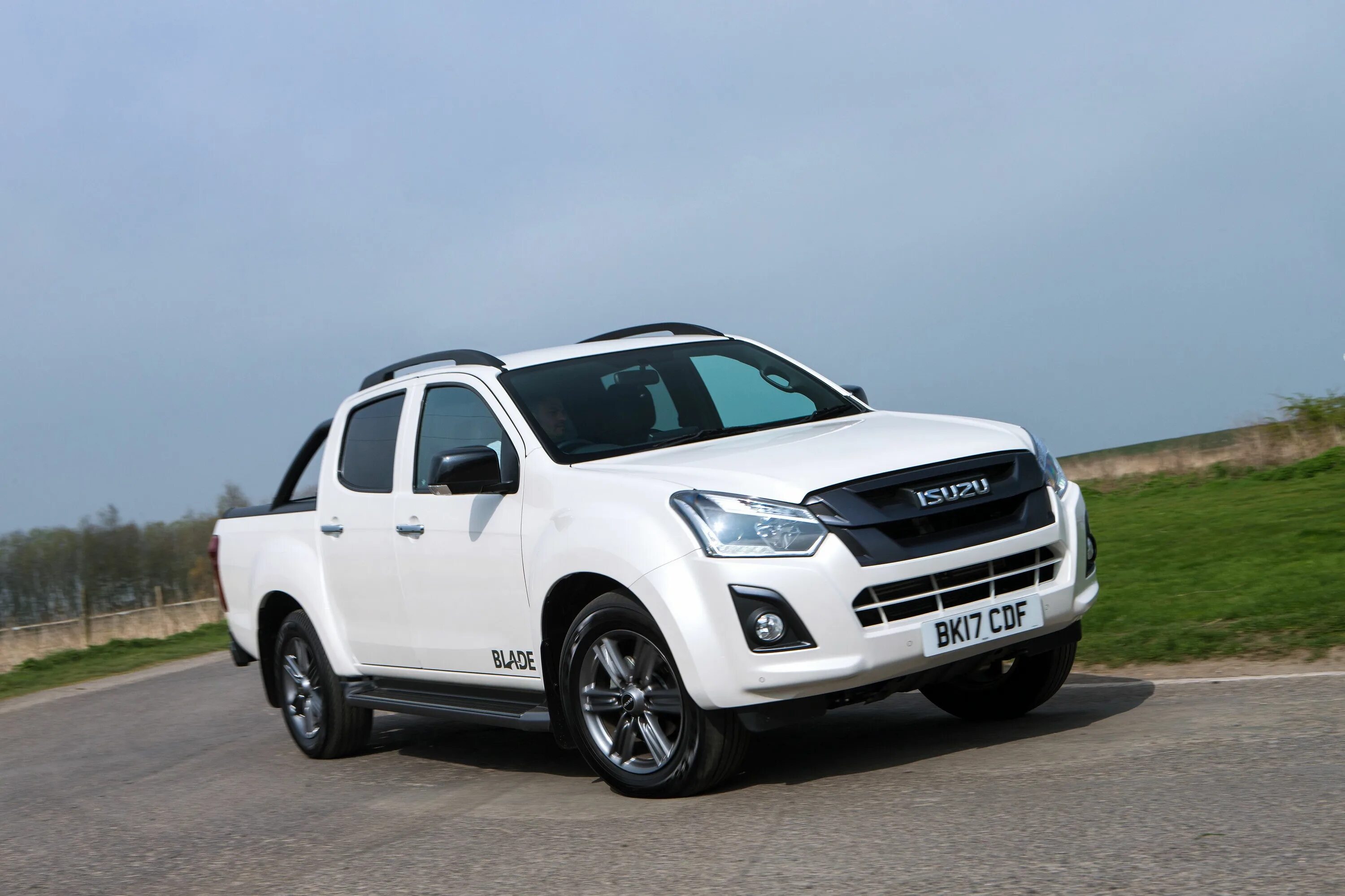 Ди макс. Isuzu d-Max. Исузу d-Max 2017. Isuzu d Max 2012-2021. Isuzu d-Max 2012.