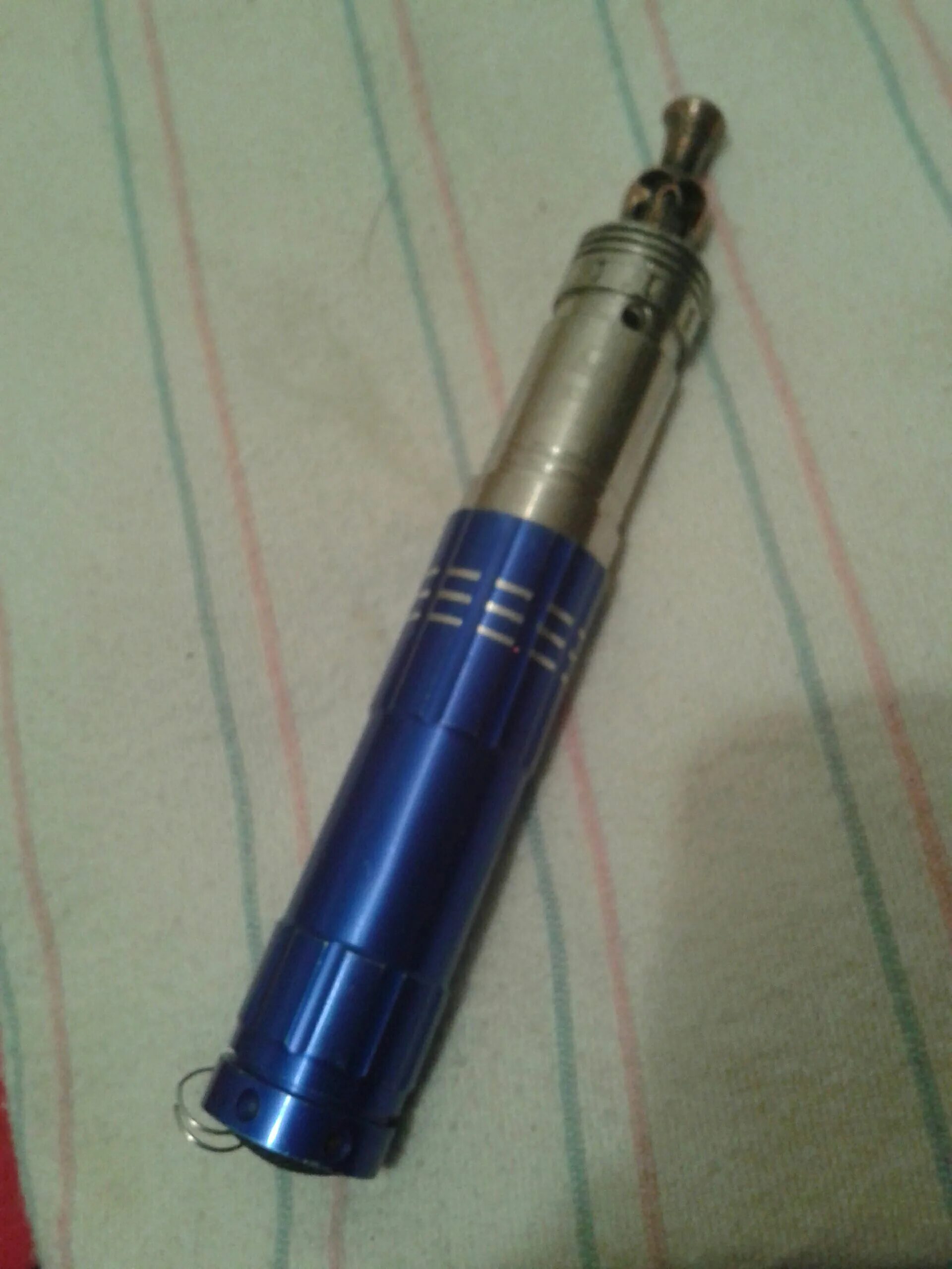 Как сделать электронку. Самодельная электронная сигарета. Самодельная электронная сигарета из ручки. Мехмод из фонарика. Вейп из фонарика.