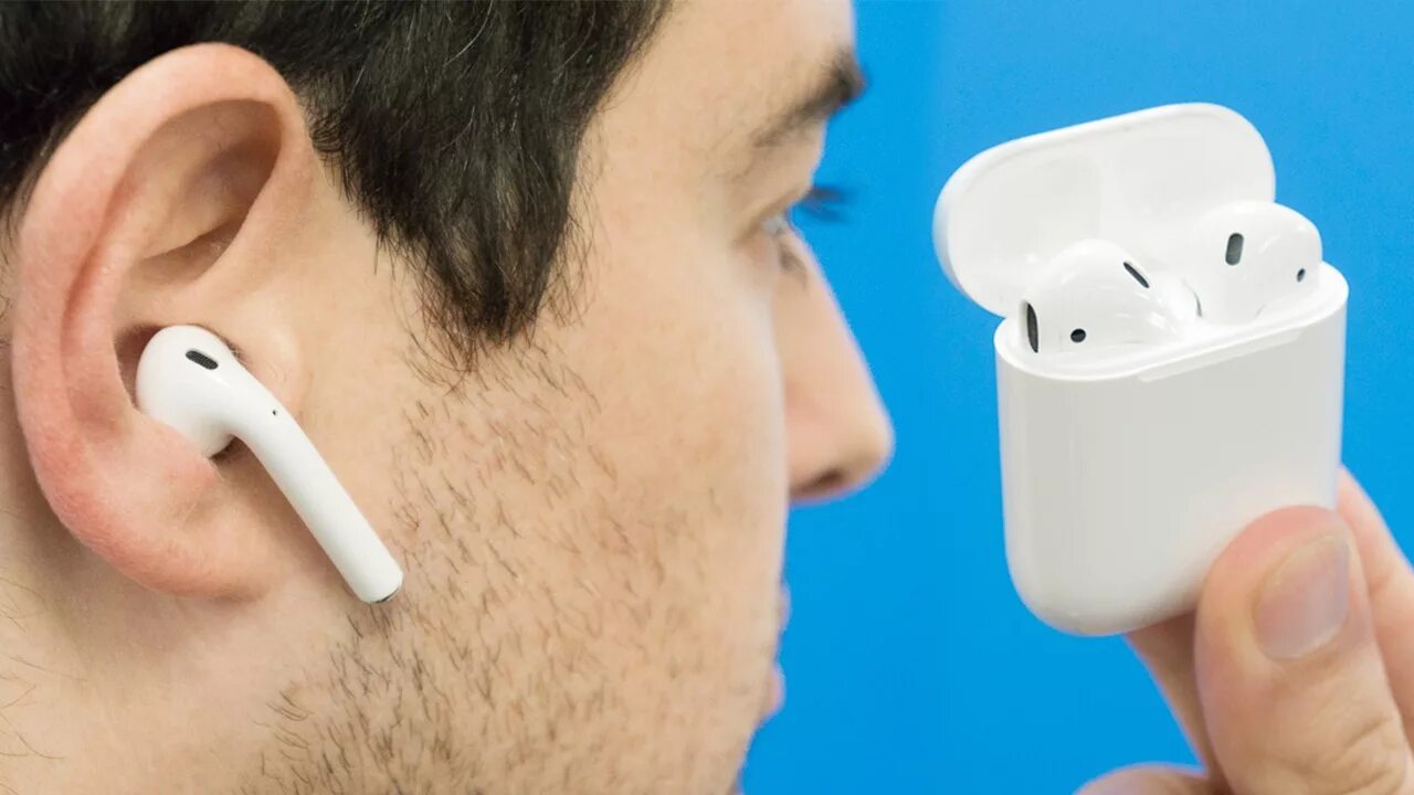 Выпадают airpods. Беспроводные наушники Эйр подс. Наушники Apple AIRPODS Pro в ушах. Аирподс 3. Беспроводные наушники Сиджи подс.