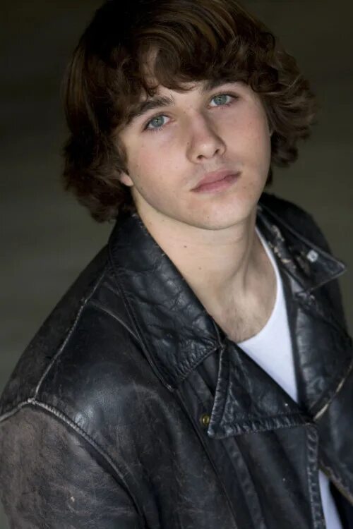 Хатч дано. Hutch dano. хатч дано 2025. хатч дано в бесстыжих. хатч дано 2025.