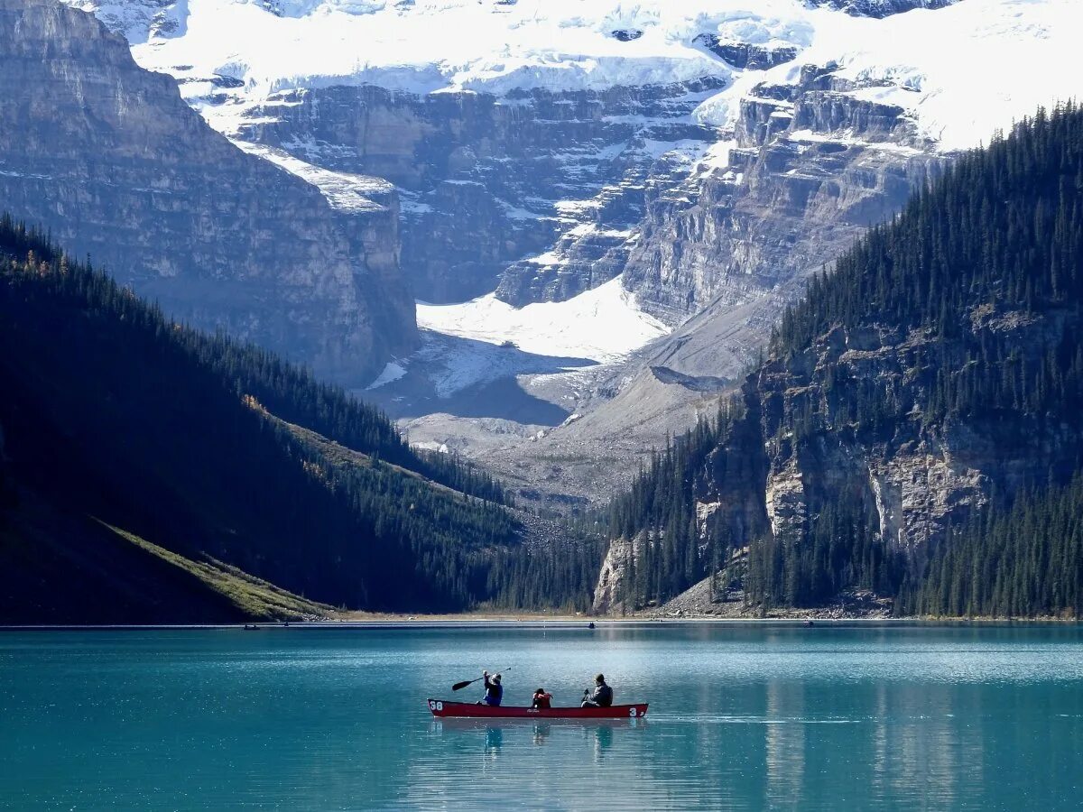 Озеро Луиз Банф Канада. Аляска озеро Лейк Луиз. Луиз ледниковое озеро в Канаде. Какие озера находятся на территории канады