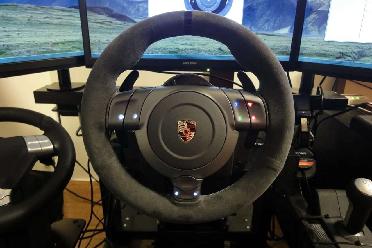 Fanatec gt2. Руль fanatec porsche 911 gt2 wheel. руль fanatec porsche 911. руль фанатек порше 911 gt2. игровой руль фанатек порше 911.