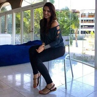 Dianas feet