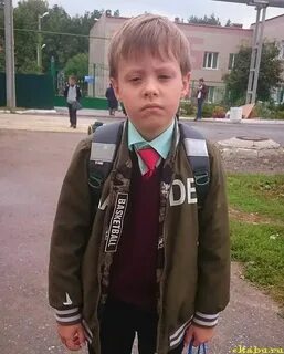 Женя пошел в магазин