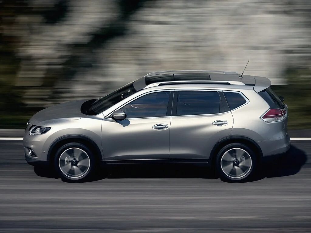 Новый ниссан х-трейл. Nissan x-trail t32 2014. Что означает х трейл. Nissan x-trail 2014. Nissan x-trail iii диски.