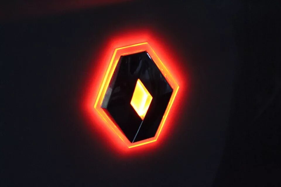 Подсветка эмблемы. Значок рено логан 1. renault логотип 2025. новый значок рено 2025. подсветка значка рено логан.