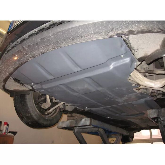 Защита днища е63. Защита дна е60. Защита днища кузова бмв е60. Защита картера бмв е60. Bmw e60 днище пыльник.