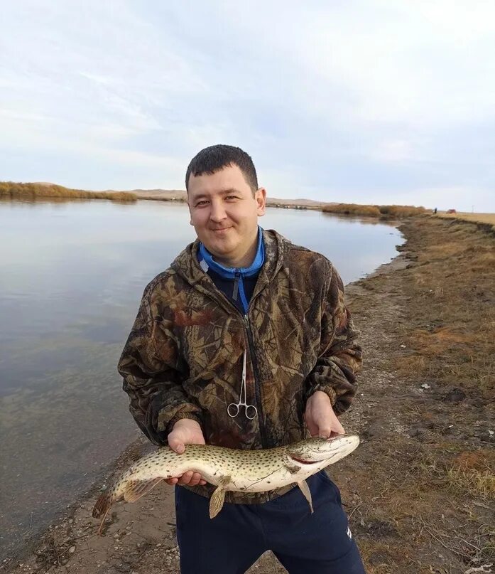 Рыбаки забайкалья группа. Рыбалка в забайкалье. Рыболовы забайкалья. Рыбаки забайкалья. Таймень забайкальский край.