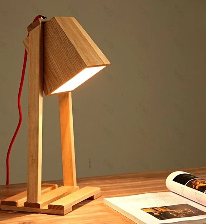 Макет настольной лампы. Изготовление настольных ламп. Настольный светильник из дерева. Настольная лампа из подручных материалов. Деревянная настольная лампа.