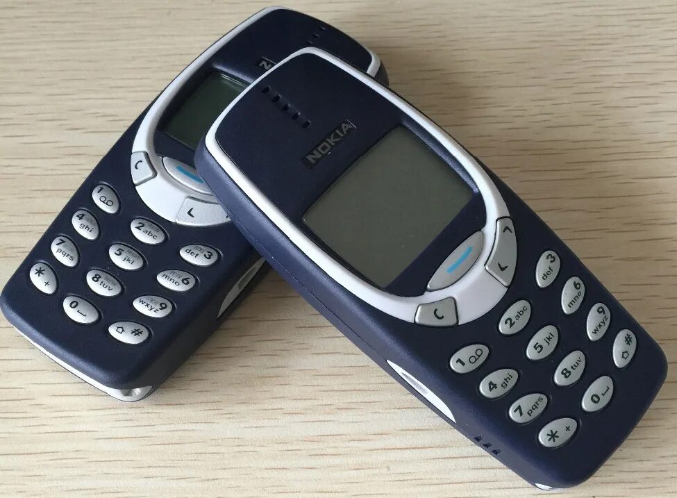 Фото старого нокиа. Nokia 3310. Нокиа 3310 2000. Nokia 3310 старый. Nokia 3310 Nokia.