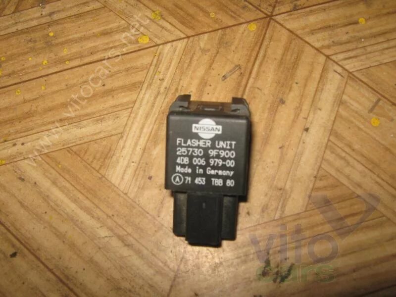 Реле поворотников Nissan Serena 2573141B00 KBC23 SR20 купить во Владивостоке по 