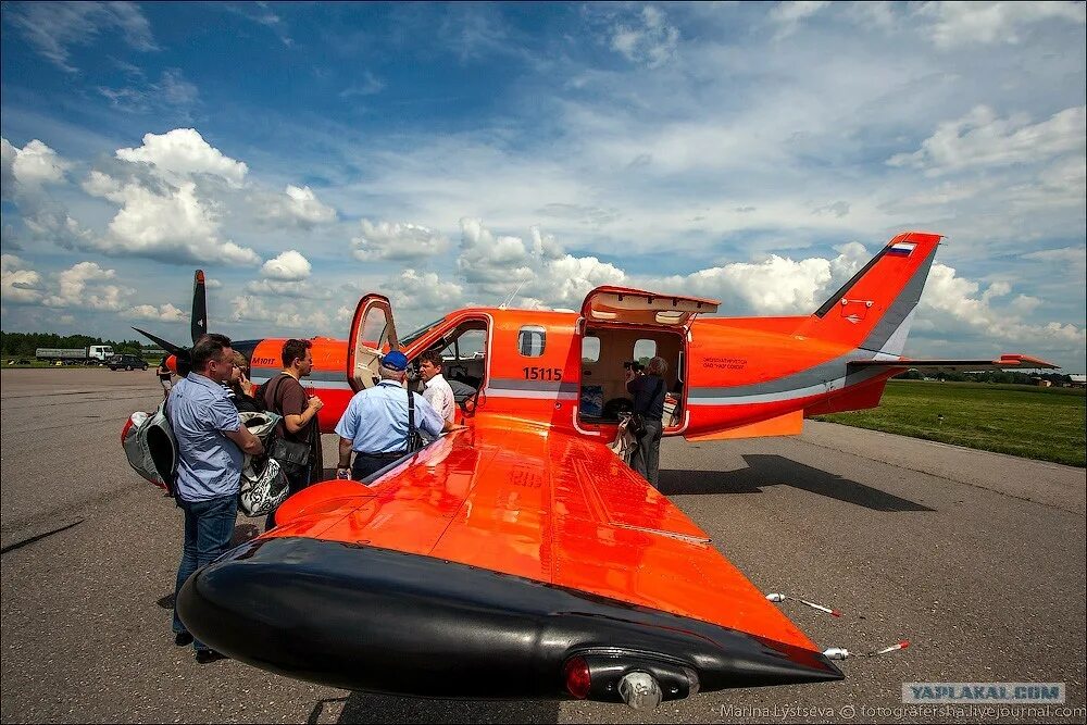 М 101 т. Самолет гжель м101-т. м-101т пассажирский самолёт. самолёт м-101т «гжель» кабина. м-101 гжель.