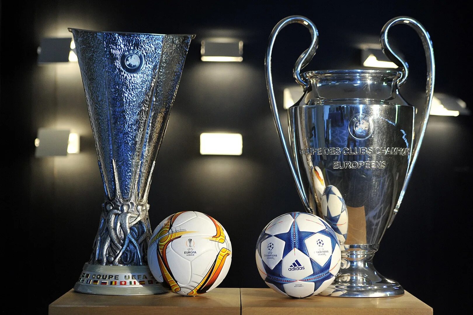 European cups. Кубок Лиги чемпионов УЕФА. Кубок Лиги Европы УЕФА. UEFA Europa League kubok. ЛЧ И Ле.