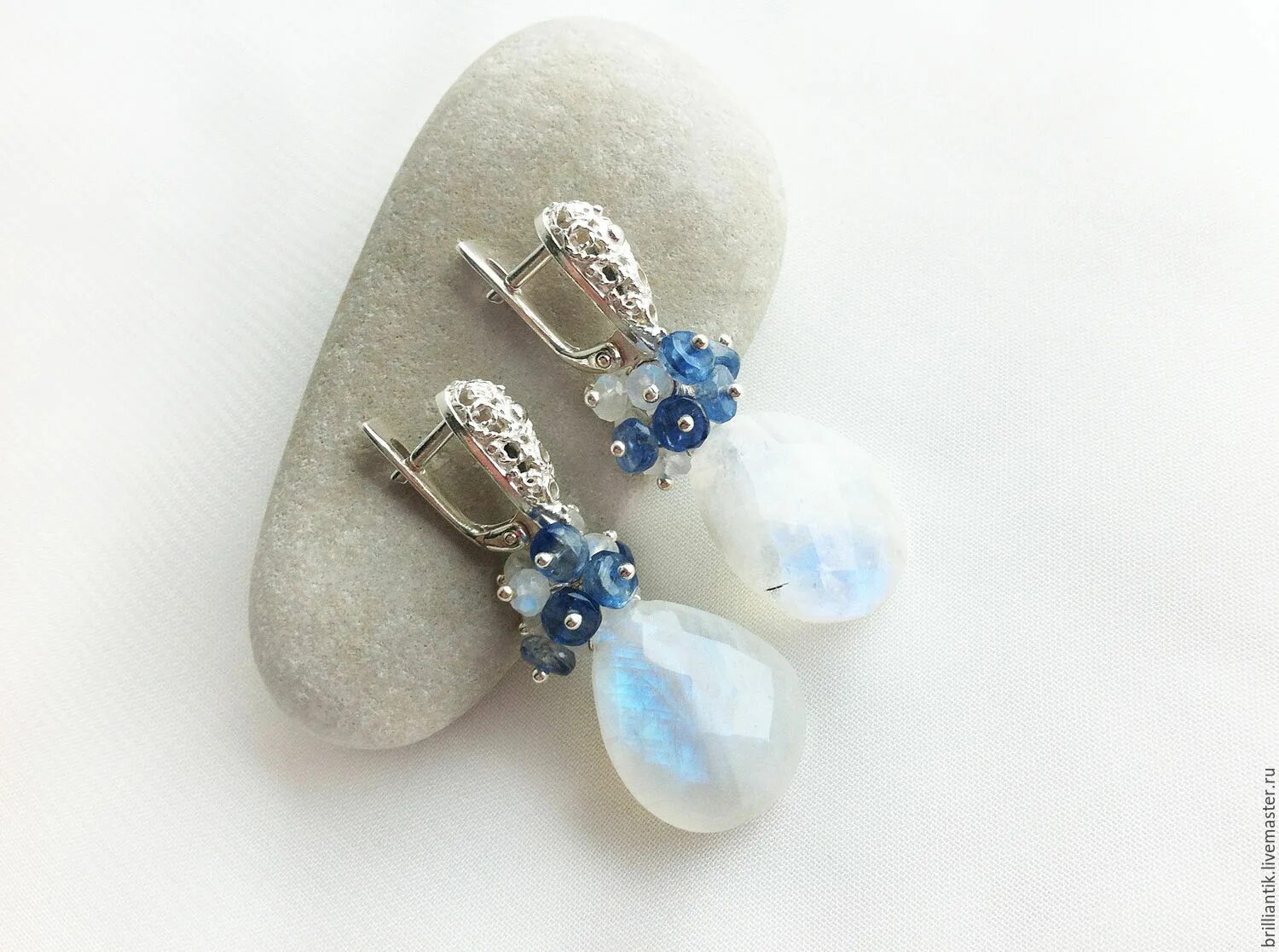 Серьги камешки. Серьги камешки. Серьги с кианитом 264-ns. Серьги с лунным камнем сильвер. Серьги давыдов 41816108.